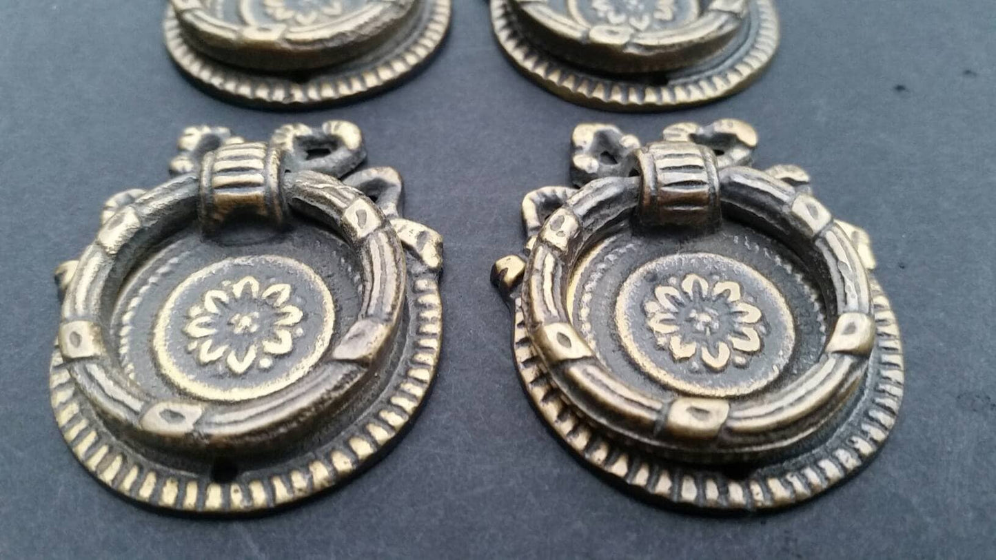 2 x Decorative Classic Laurel Leaf Ribbon Bow and Wreath round ring handles, pulls, knobs in solid brass #H23