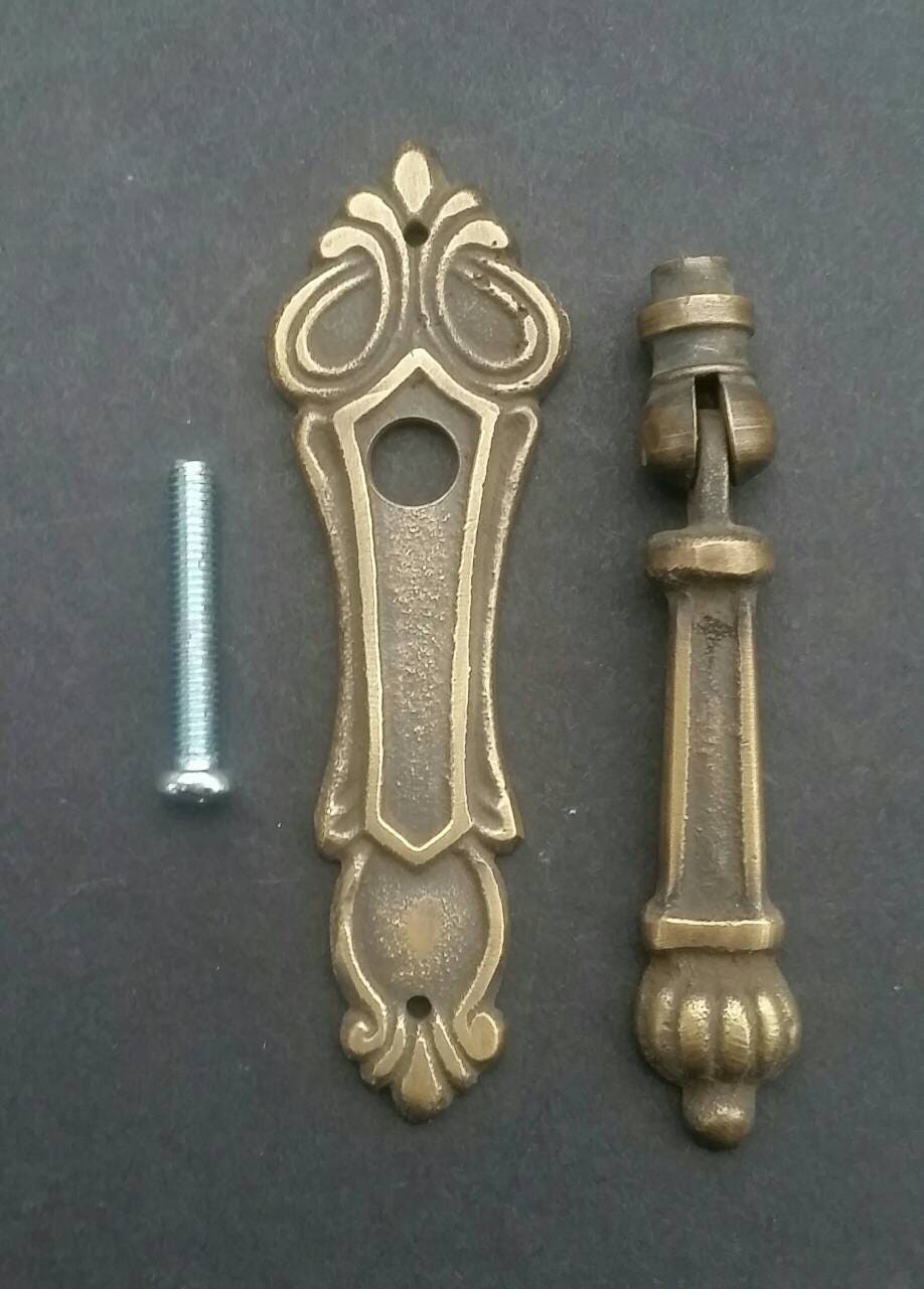 4 x Antique Vintage style Brass Ornate Pull Handles 3-1/4" long Victorian Teardrop #H7