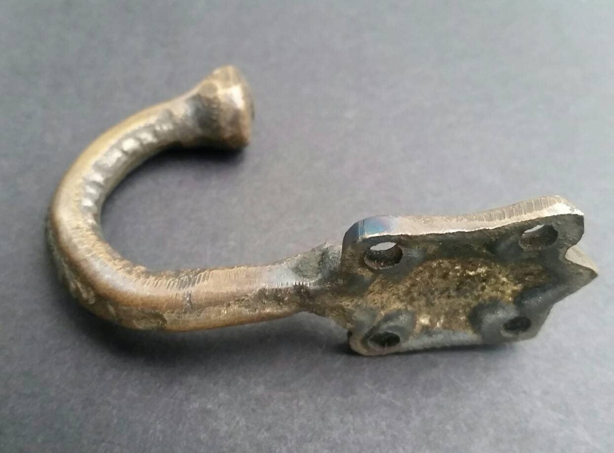 4 x Ornate Antique Vintage Style Single Coat Hat towel Hooks, Hangers approx. 2-1/2" in Solid Brass.Unlaquered.Kitchen,Hallway,Bedroom #C4.