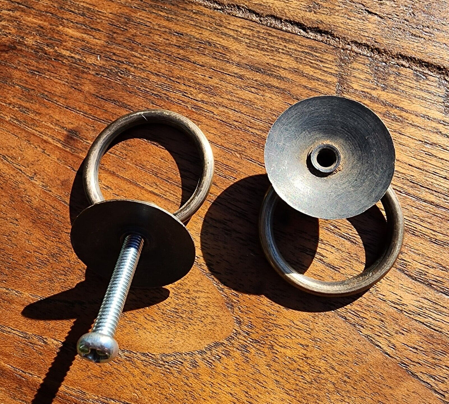 4 Rustic Antique Style Brass Round Ring Pull Handles 1" round backplate #H17