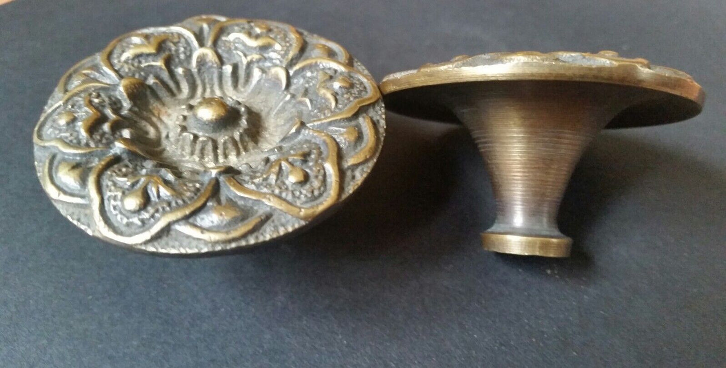 2 ANTIQUE Style SOLID BRASS SCREW ON LARGE ROUND KNOBS FLORAL DESIGN 2" dia #Z27