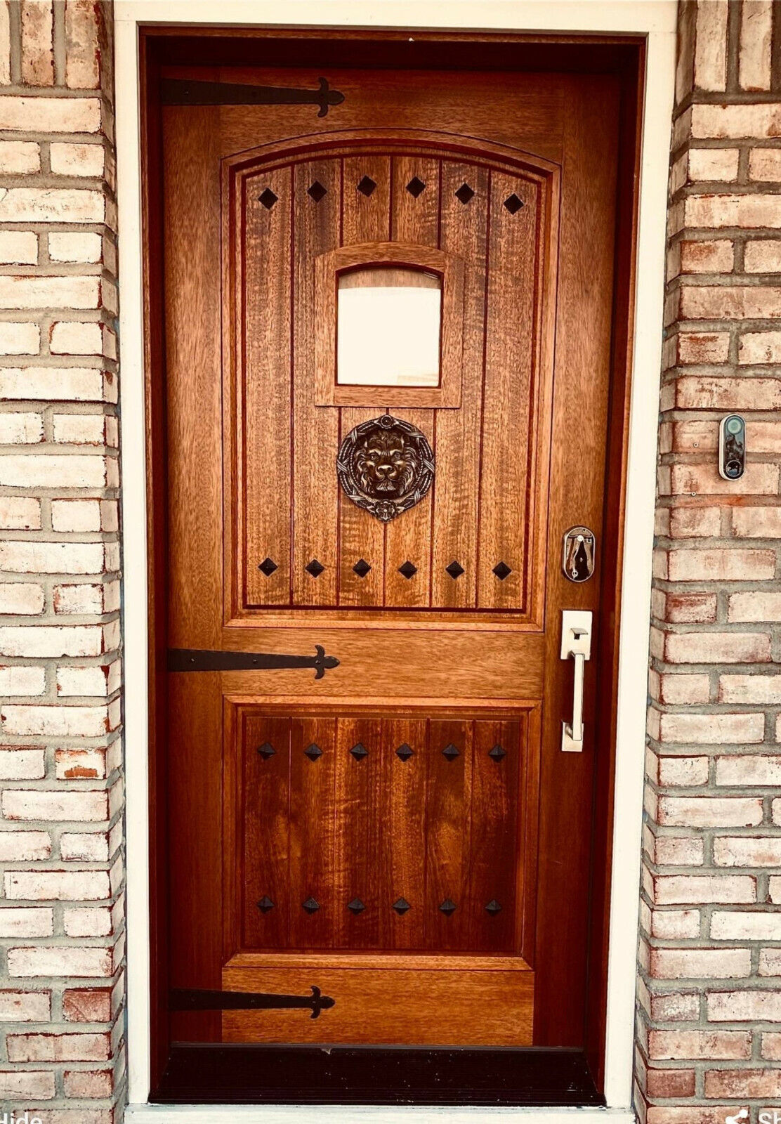 Unique, Hand Made, Large Solid Brass, 4lb, Lion Head Door Knocker 8"dia. #D3