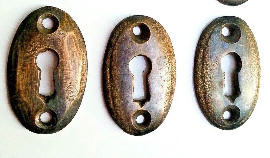 3 x #E5 escutcheon