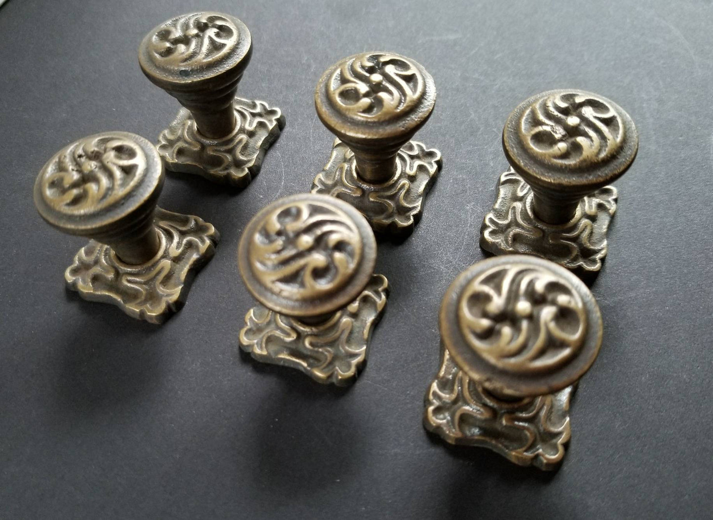 6 Ornate Antique Style, Art Nouveau, Solid Brass Knobs, Pulls Hardware w. 1" Back Plate and bolt #K5
