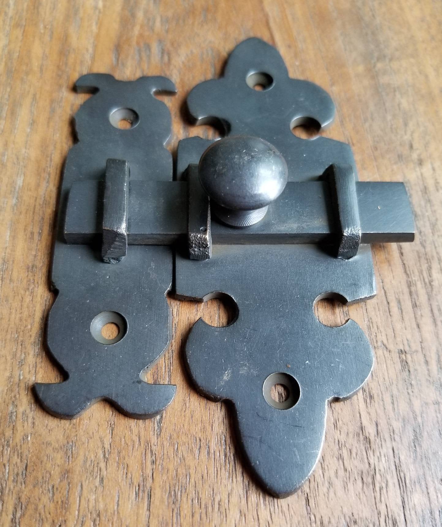 Ornate Antique Type Solid Brass Door Latch Lock Bolt Barn Gate Cabinet 4" tall #X7