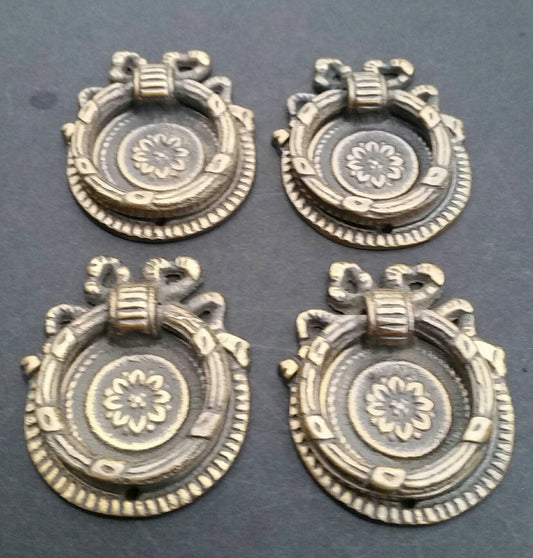 4 x Decorative Classic Laurel Leaf Ribbon Bow and Wreath round ring handles, pulls, knobs in solid brass.cabinet.furniture.Unlaquered. #H23