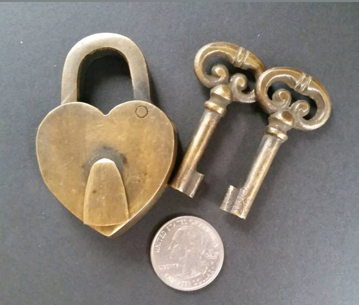 Heart Shaped Love Lock, Commitment Lock, Paris Bridge Lock, Valentine Lock with 2 Ornate Skeleton Keys Solid Quality Brass Small lock #L8.