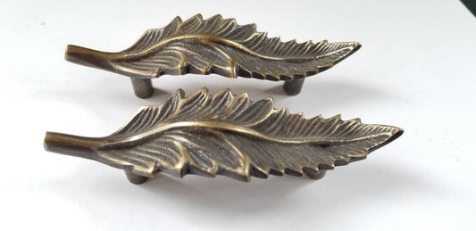 2 x Vintage Style American Beech Leaf handle pulls 4" wide, organic natural design.Unlaquered. #P7