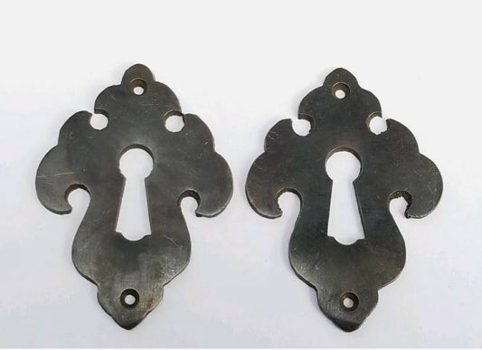 2 Small Antique French Brass Escutcheon Hardware Ornate Fancy Keyhole Cover Escutcheon, French Country, Chippendale Batwing approx 2" #E22