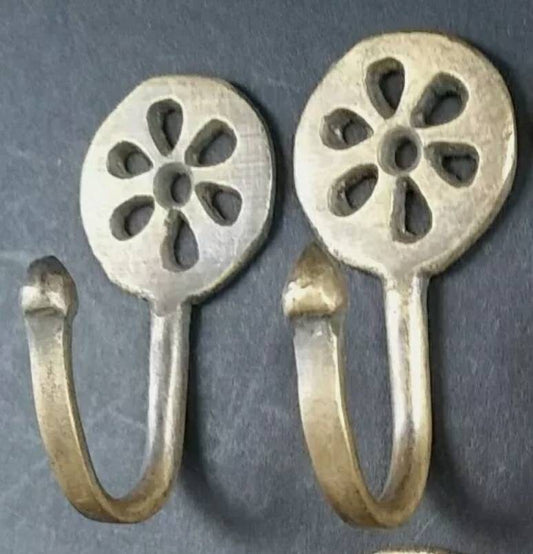 2 x unique solid brass single Coat Towel Hooks Floral Daisy Ornate Backplate 2 3/8" long #C5