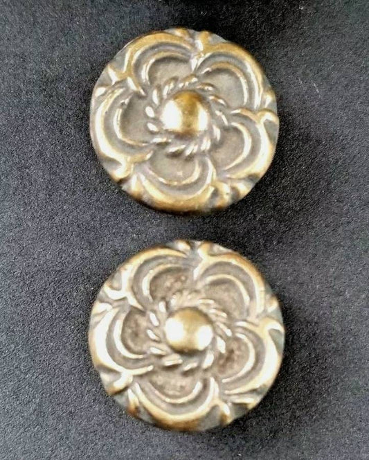 2 x Antique Vintage Style French Provincial Brass Floral Knobs Pulls Knobs 1" diamer. #K19
