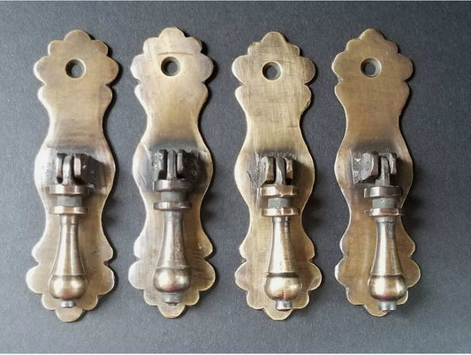 4 x Ornate teardrop pendant Brass Handles drawer pulls scalloped back 3-3/4" #H41