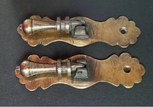 6 x #H41 Ornate teardrop pendant Brass Handles drawer pulls scalloped back 3-3/4" #H41