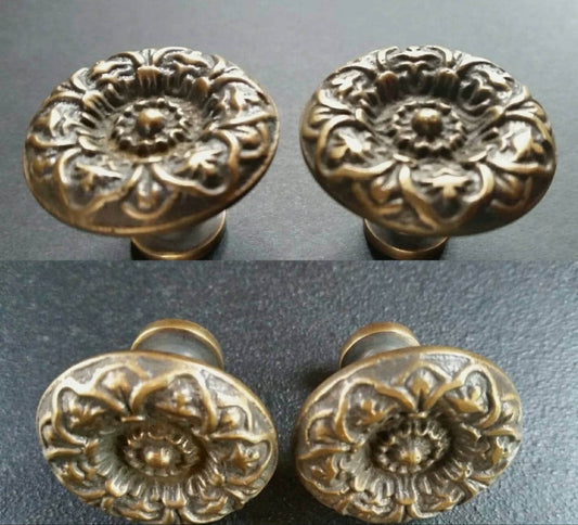 4 x Antique Style Solid Brass  Decorative ROUND KNOBS Ornate FLORAL Classic design 1-1/4" dia. Unlaquered.#K25