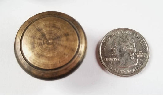 8 x Brass knobs #K21