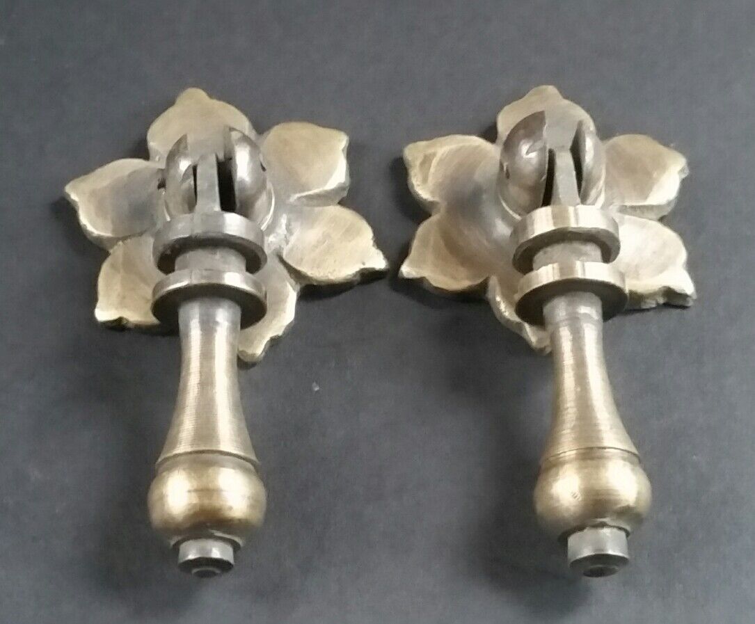 2 ornate tear drop pendant brass handle pulls, floral backplate 2 1/2" long #H4