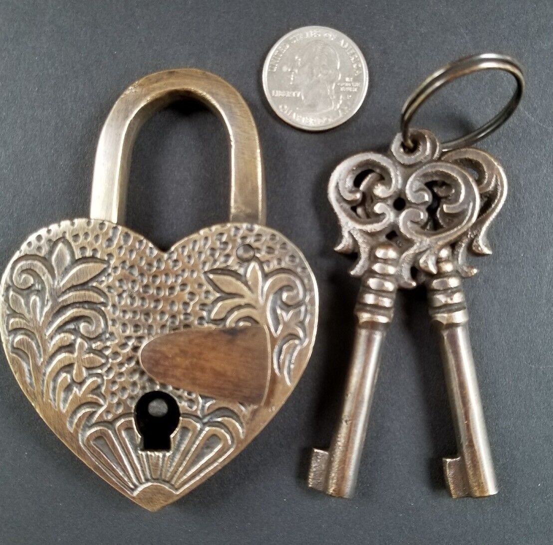 ♡ HEART LOVE Paris PADLOCK 3-3/4" Ornate carving Vtg. Style, 2 Skeleton Keys #L7