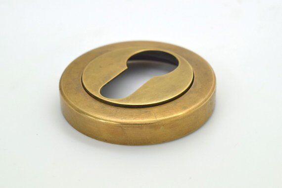 Vtg. Ant Style Escutcheon Brass Key Hole Cover Furniture Drawer Hardware 2" #E21