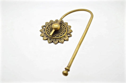 Very Nice Vintage style Brass Tissue Roll Paper Holder Hanger Flower design # T1