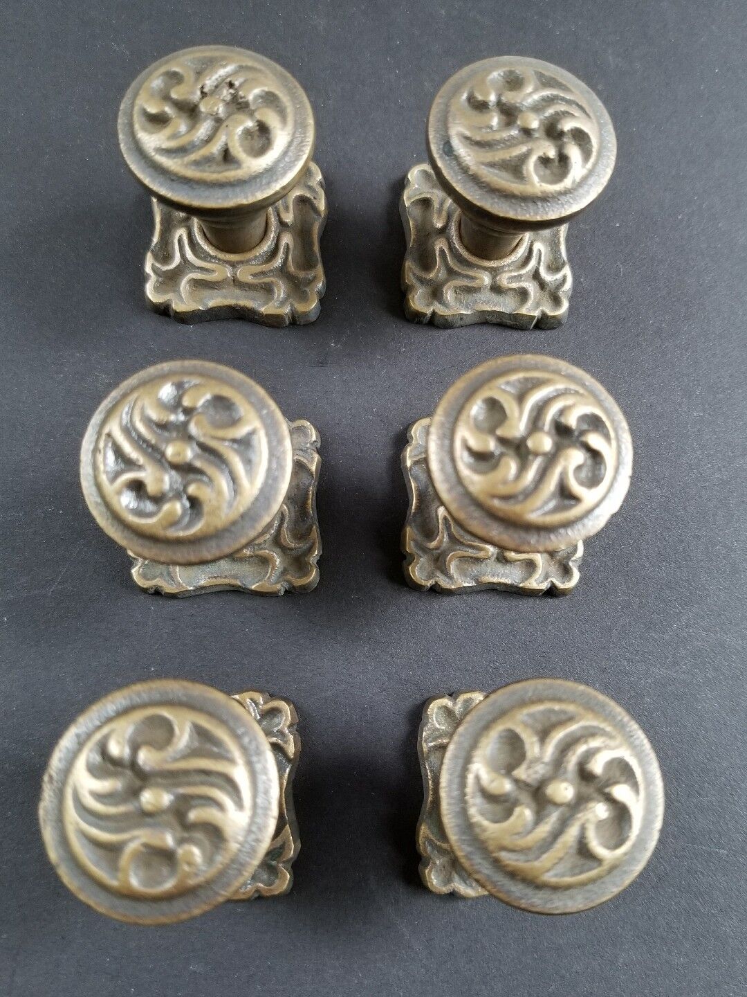 6 Ornate Art Nouveau Ornate Brass Knobs, Pulls hardware w. 1" back plate #K5