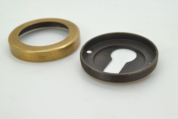 Vtg. Ant Style Escutcheon Brass Key Hole Cover Furniture Drawer Hardware 2" #E21