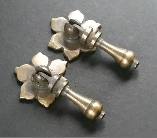 2 Antique Tear Drop Pendant Handles Pulls Knobs Floral Backplate #H4